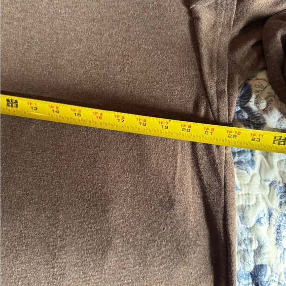 Brown / tan Ruffle Sleeve Top - Picture 4 of 6